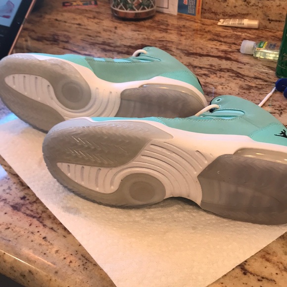 Nike Jordan Max Aura - Youth - Light Aqua - Picture 4 of 5